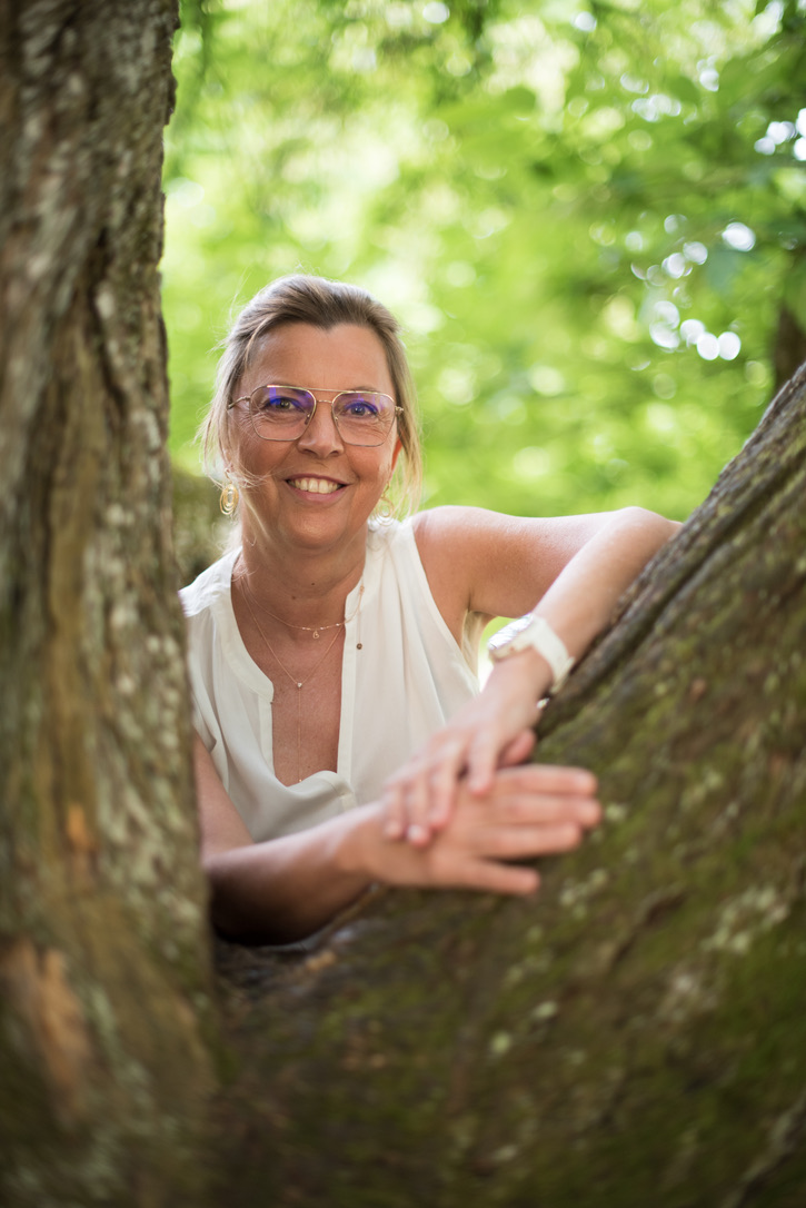 Portrait von Geschäftsführerin Gabriele Scheibl